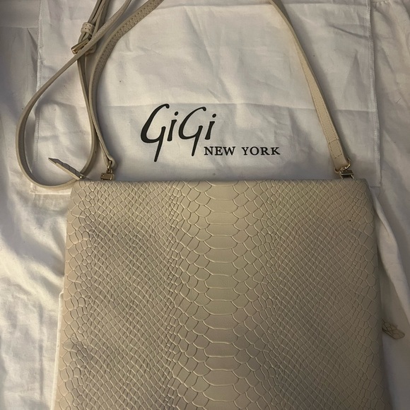GiGi New York Leather Shoulder Bag Stone Embossed Python Leather Gold Accents - Picture 5 of 5